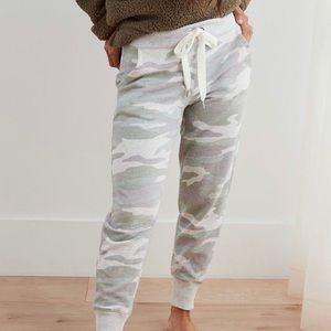 Aerie Camo Jogger